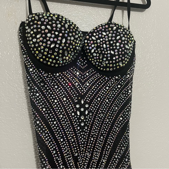 Banjul Black Iridescent Rhinestone Cocktail Dress Size Medium - Picture 2 of 6